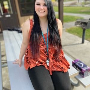 Meet your Posher, Jasmine